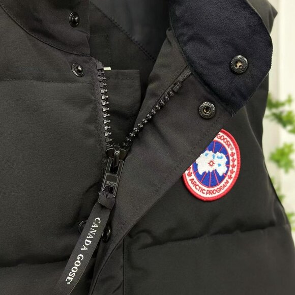 🍻🍻2024 Canada goose new down jacket - Picture 6 of 9